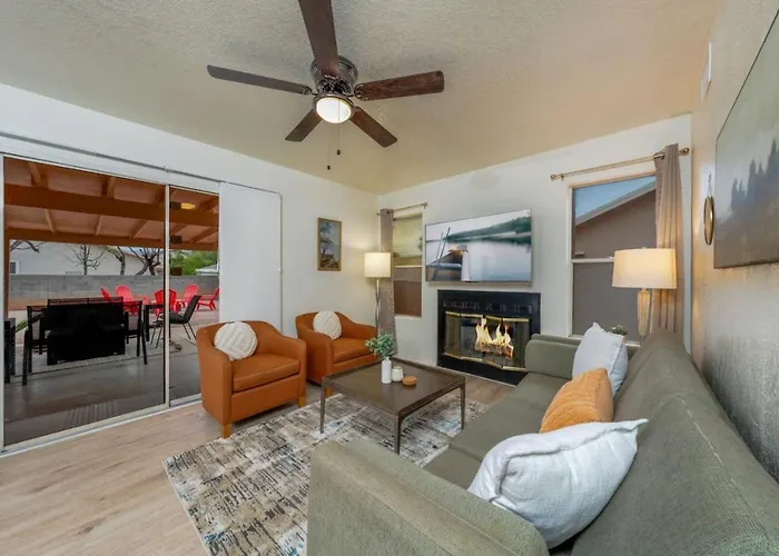 Pool, Quiet, 3 Bedroom 2 Ba, Garage, Fenced Tucson