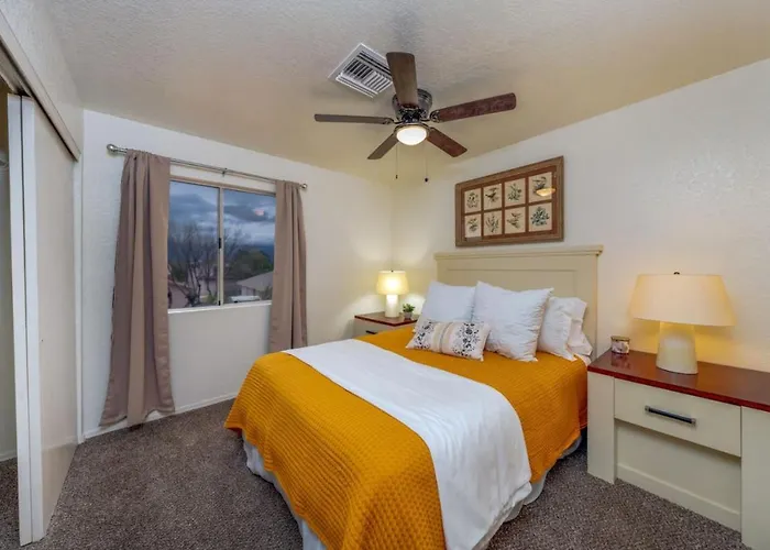 Pool, Quiet, 3 Bedroom 2 Ba, Garage, Fenced * Tucson
