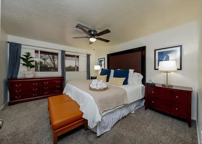Pool, Quiet, 3 Bedroom 2 Ba, Garage, Fenced Tucson